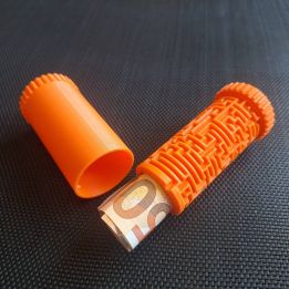 Кутия Лабиринт за пари, Пъзел, Игра