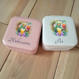 Кутия за бижута с надпис